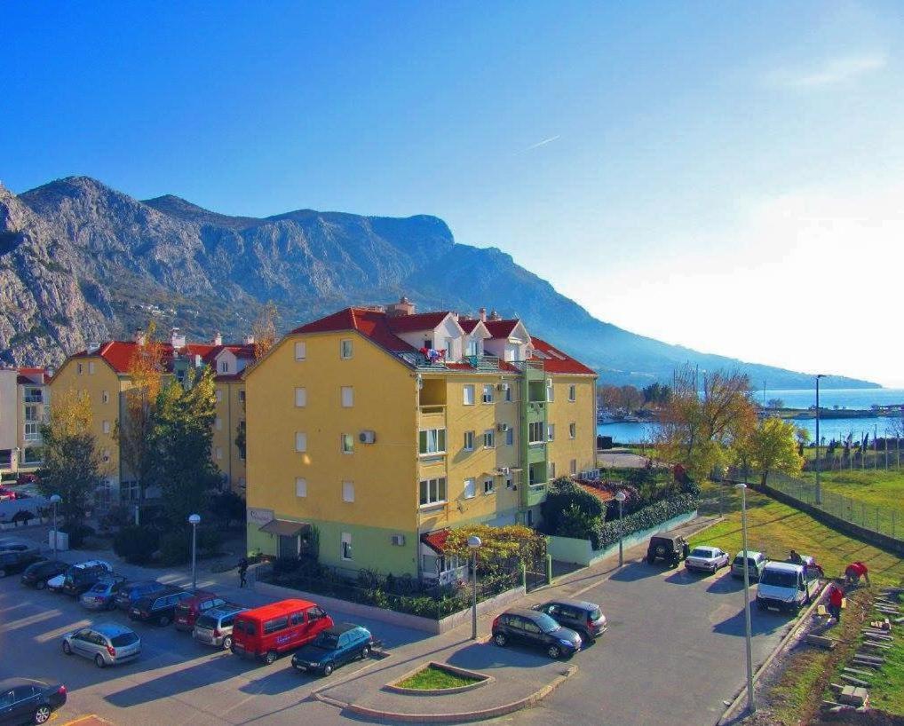 Apartman *Sanja* Omis Appartement Buitenkant foto